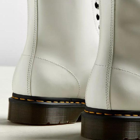 NWT Dr. Martens 1460 8-Eye Boot, Smooth White Leather - Picture 6 of 6